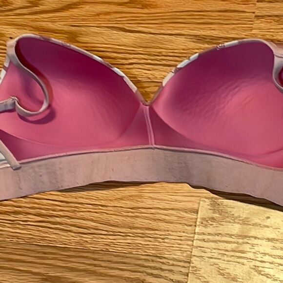 PINK Wear Everywhere Wireless lightly lined bra - Picture 6 of 7